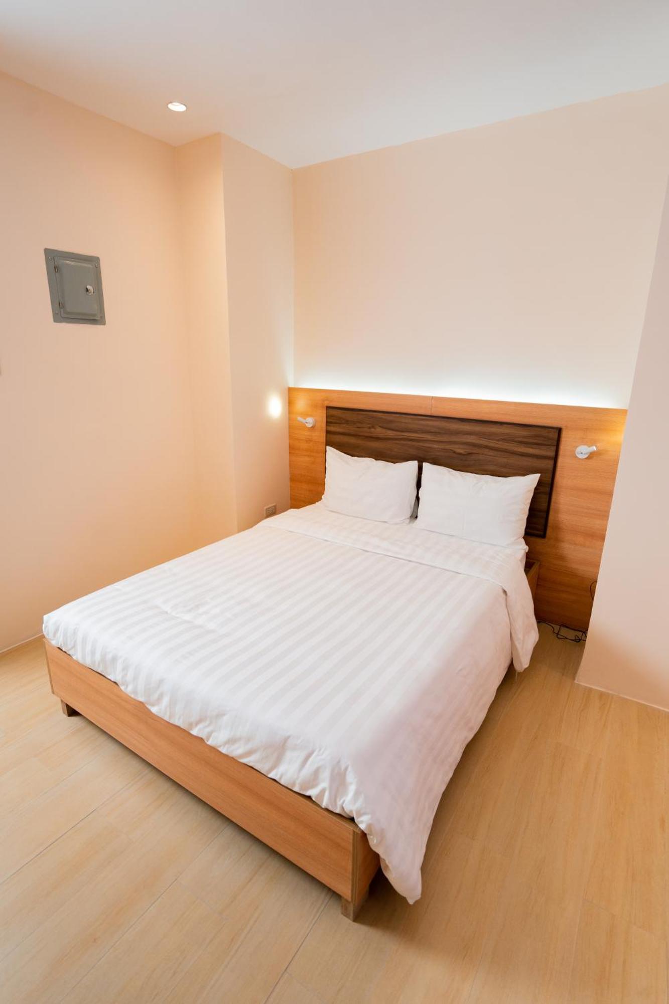 Jvj Hotel Batangas Zewnętrze zdjęcie